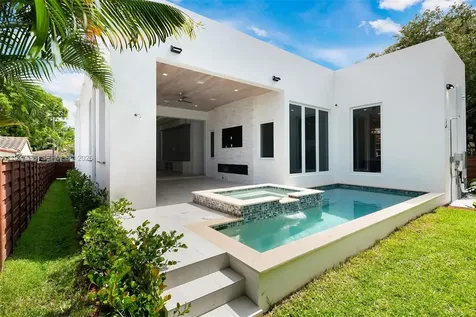 1615 NE 3rd Court Fort Lauderdale FL 33301