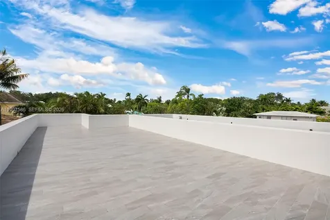 1615 NE 3rd Court Fort Lauderdale FL 33301