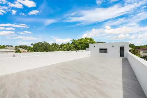1615 NE 3rd Court Fort Lauderdale FL 33301