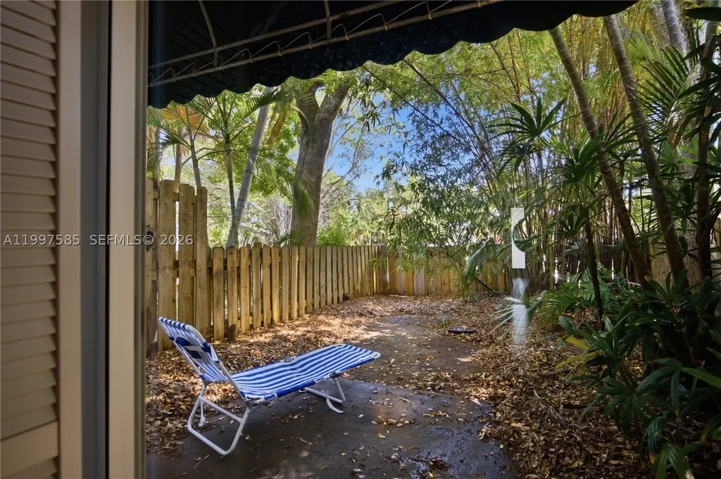 690 SE 23rd Avenue Pompano Beach FL 33062