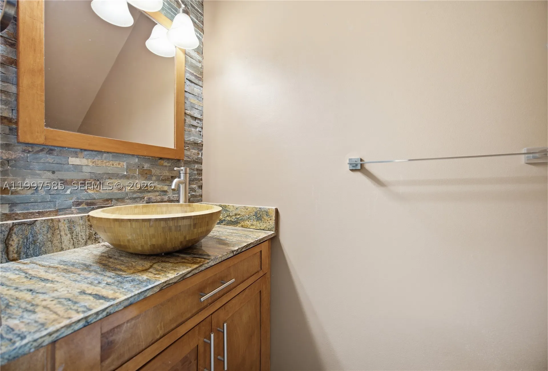 690 SE 23rd Avenue Pompano Beach FL 33062