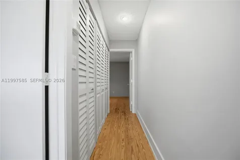 690 SE 23rd Avenue Pompano Beach FL 33062