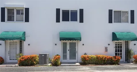 690 SE 23rd Avenue Pompano Beach FL 33062