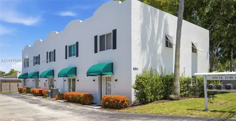 690 SE 23rd Avenue Pompano Beach FL 33062