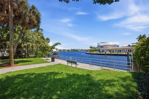690 SE 23rd Avenue Pompano Beach FL 33062