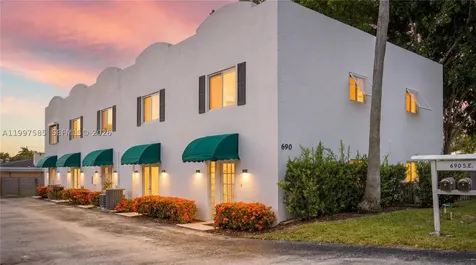 690 SE 23rd Avenue Pompano Beach FL 33062