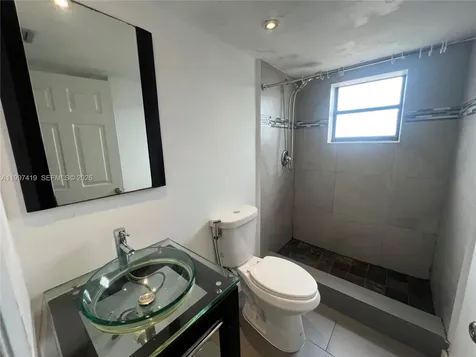 7125 Bay Drive Miami Beach FL 33141