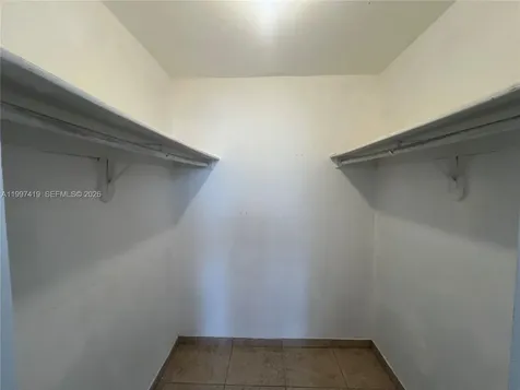 7125 Bay Drive Miami Beach FL 33141