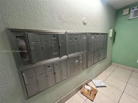 7125 Bay Drive Miami Beach FL 33141