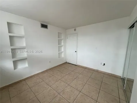 7125 Bay Drive Miami Beach FL 33141