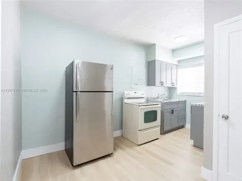 7635 Dickens Avenue Miami Beach FL 33141