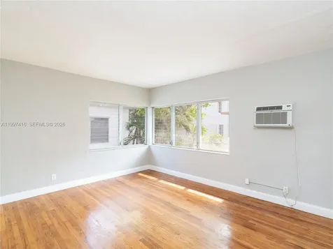 7635 Dickens Avenue Miami Beach FL 33141