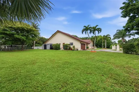 11400 NW 20th Court Plantation FL 33323