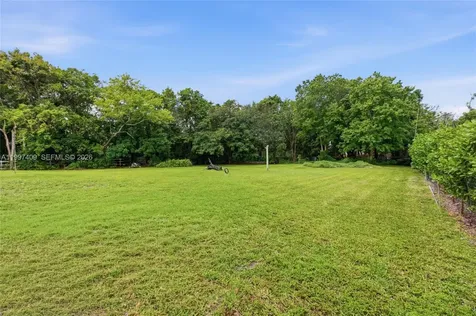 11400 NW 20th Court Plantation FL 33323