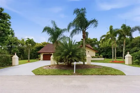 11400 NW 20th Court Plantation FL 33323