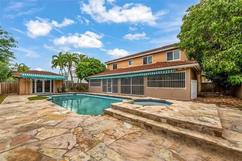 8724 NW 189th Terrace Hialeah FL 33018