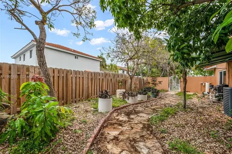 8724 NW 189th Terrace Hialeah FL 33018