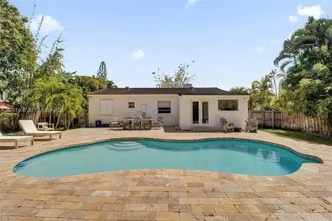 1515 Dewey Street Hollywood FL 33020