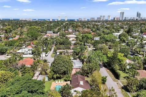 1515 Dewey Street Hollywood FL 33020