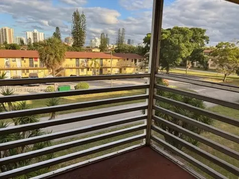 20200 NE 27th Court Aventura FL 33180