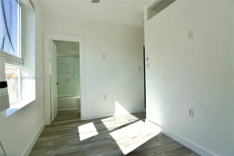 1036 SW 5th Street Miami FL 33130
