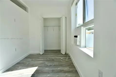 1036 SW 5th Street Miami FL 33130