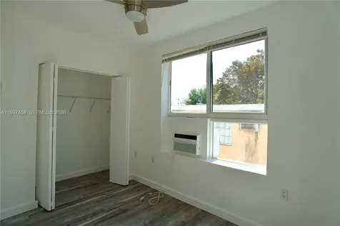 1036 SW 5th Street Miami FL 33130
