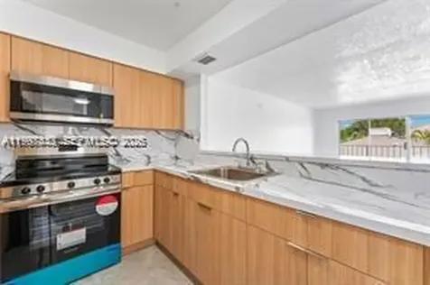 8460 SW 154th Circle Court Miami FL 33193