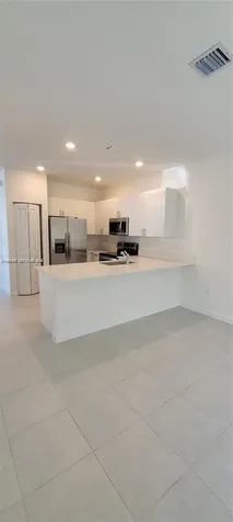 1010 SE 26th Terrace Homestead FL 33035