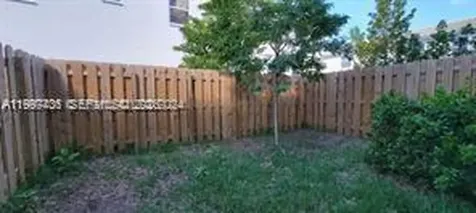 1010 SE 26th Terrace Homestead FL 33035