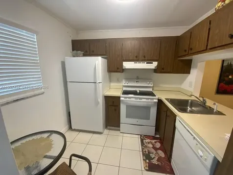 9311 Orange Grove Drive Davie FL 33324