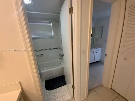 9311 Orange Grove Drive Davie FL 33324