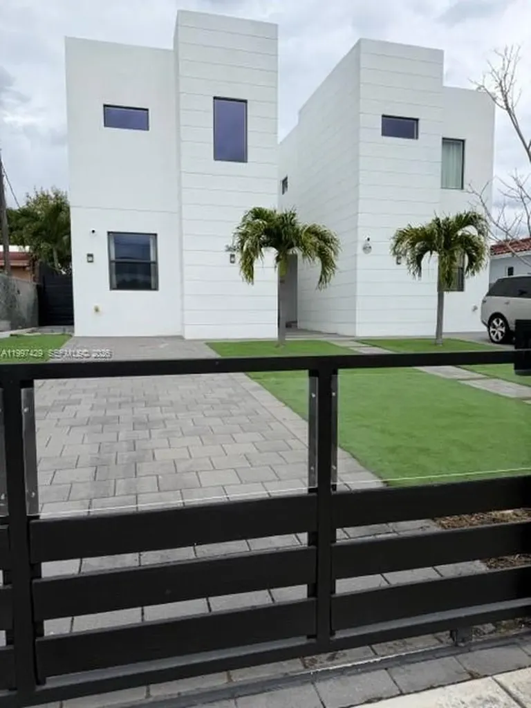 3645 SW 3 Street Miami FL 33135