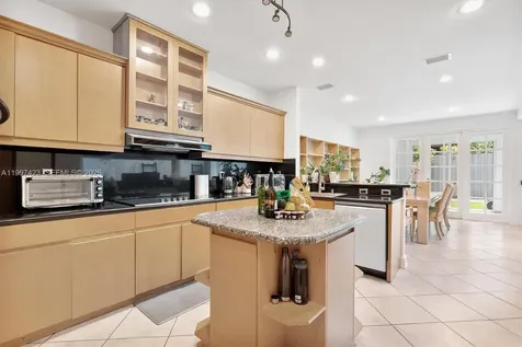 6720 SW 88th Terrace Pinecrest FL 33156