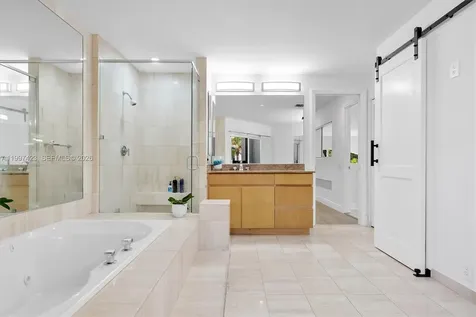 6720 SW 88th Terrace Pinecrest FL 33156