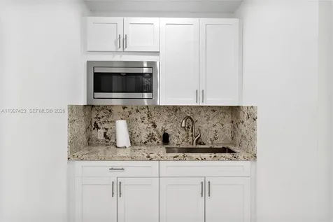 6720 SW 88th Terrace Pinecrest FL 33156