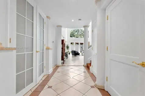 6720 SW 88th Terrace Pinecrest FL 33156
