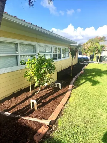 1920 Eucalyptus Avenue Hutchinson Island FL 34949