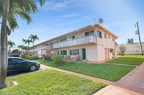 820 SW 11th Avenue Hallandale Beach FL 33009
