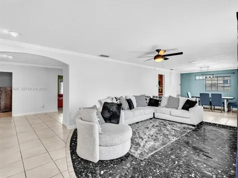1900 NW 95th Avenue Pembroke Pines FL 33024