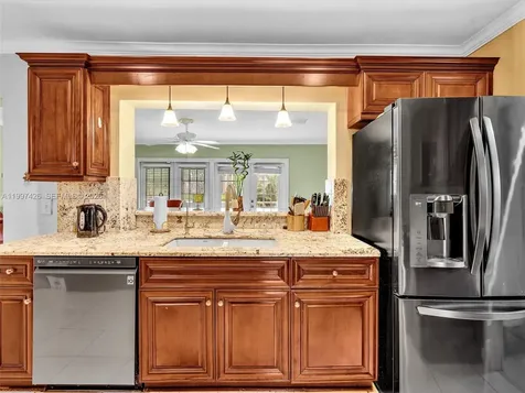 1900 NW 95th Avenue Pembroke Pines FL 33024