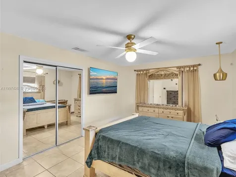 1900 NW 95th Avenue Pembroke Pines FL 33024