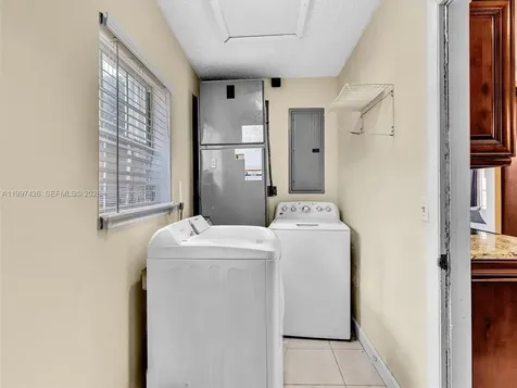 1900 NW 95th Avenue Pembroke Pines FL 33024