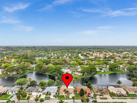 1900 NW 95th Avenue Pembroke Pines FL 33024