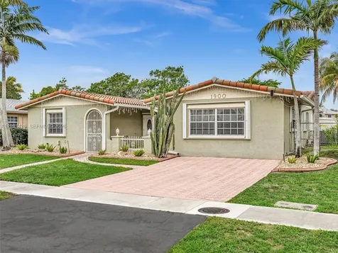1900 NW 95th Avenue Pembroke Pines FL 33024