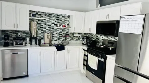 18901 NW 77th Court Hialeah FL 33015