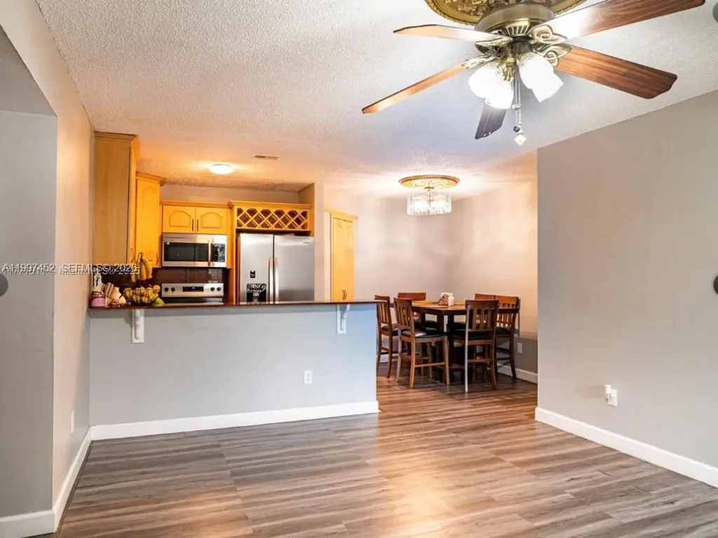 6545 W 27th Court Hialeah FL 33016