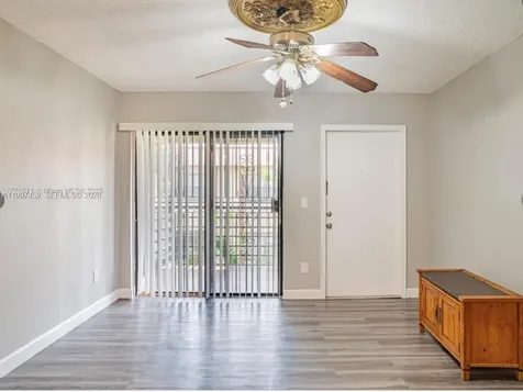 6545 W 27th Court Hialeah FL 33016