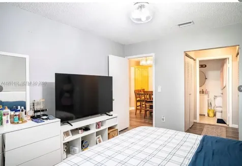 6545 W 27th Court Hialeah FL 33016