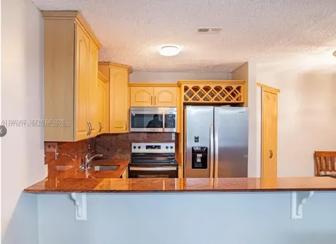 6545 W 27th Court Hialeah FL 33016